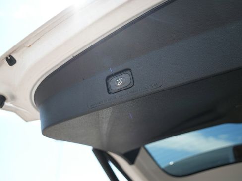 Used 2017 Ford Explorer Platinum AWD/4WD image 32