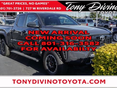 Used 2025 Toyota Tacoma TRD Off-Road AWD/4WD image 1