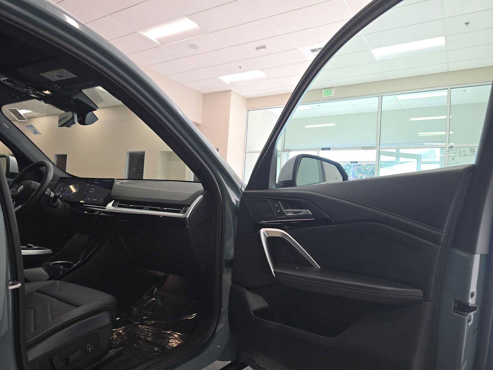 Used 2024 BMW X1 xDrive28i w/ Convenience Package AWD/4WD image 27