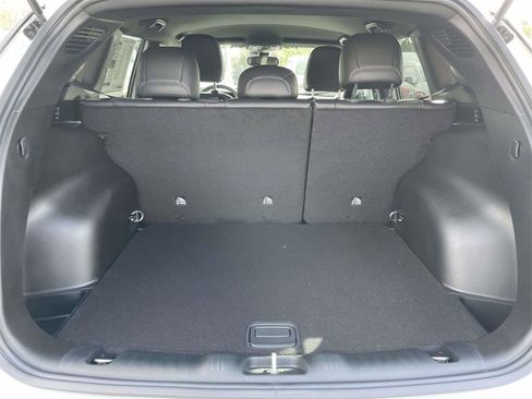 New 2026 Jeep Compass Latitude image 30