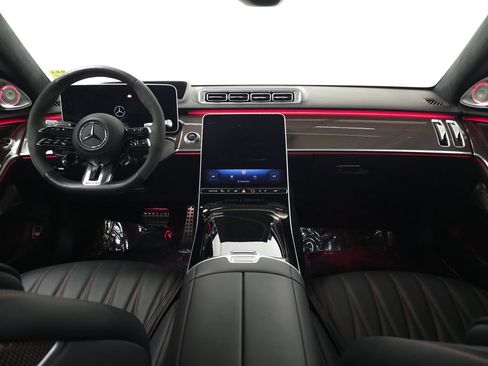 Used 2024 Mercedes-Benz S 63 AMG S w/ Carbon Fiber Exterior Package image 28