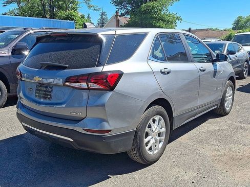 Used 2024 Chevrolet Equinox LT AWD/4WD image 7