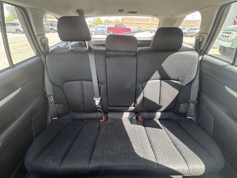 Used 2012 Subaru Outback 2.5i Premium w/ All-Weather Pkg AWD/4WD image 36