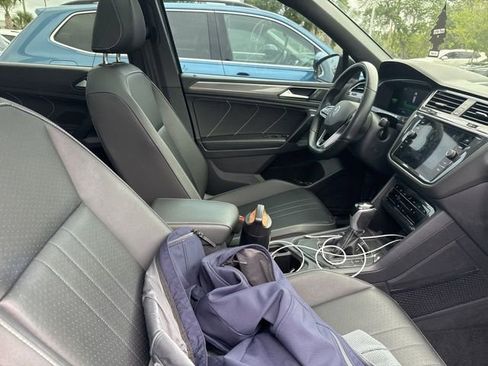 Used 2023 Volkswagen Tiguan SE R-Line image 13