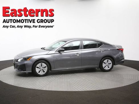 Used 2024 Nissan Altima 2.5 S FWD image 57