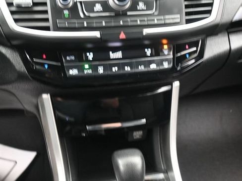 Used 2016 Honda Accord LX image 22