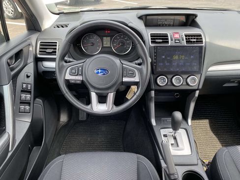 Used 2018 Subaru Forester 2.5i w/ Alloy Wheel Package AWD/4WD image 8