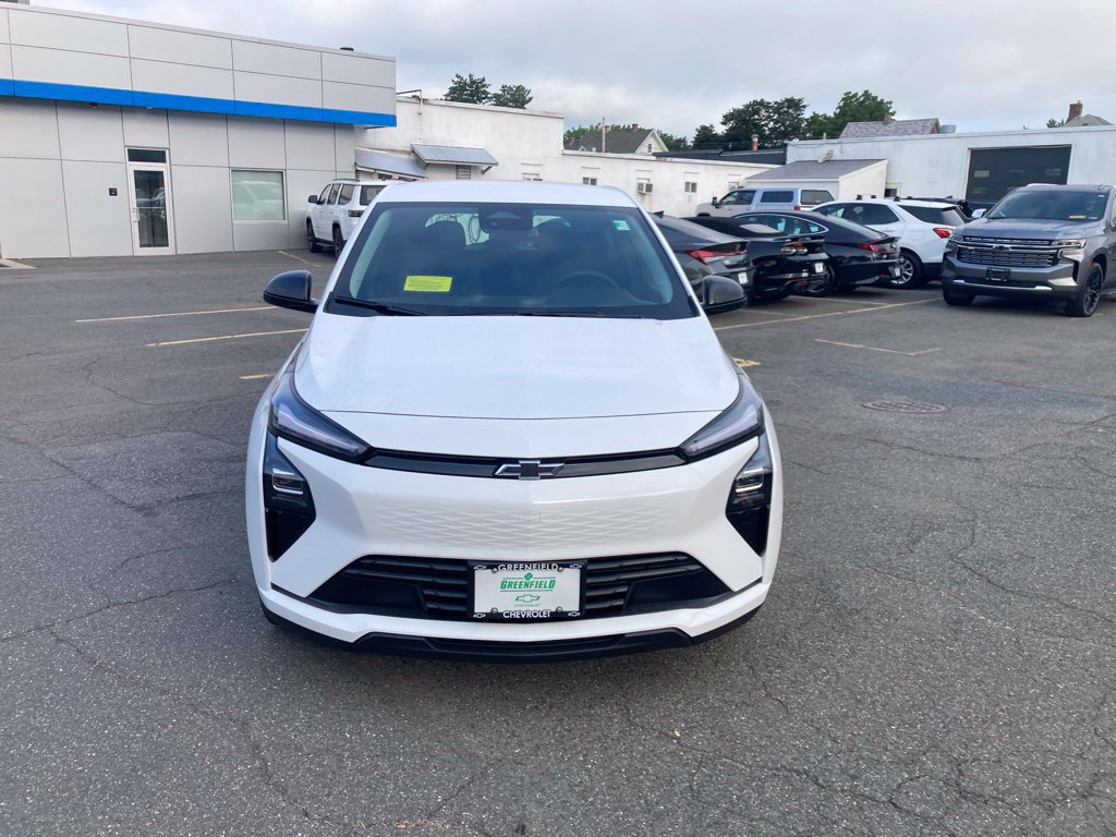 New 2027 Chevrolet Bolt LT w/ Comfort Package FWD image 2