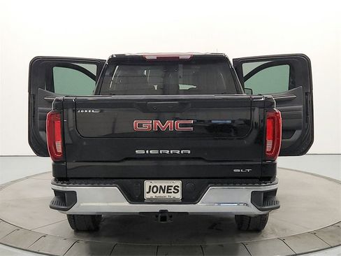 Used 2022 GMC Sierra 1500 SLT w/ SLT Convenience Package image 14