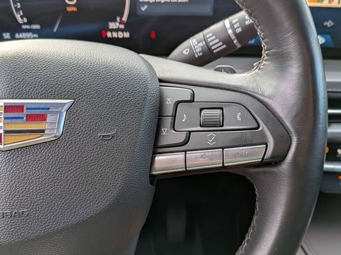 Used 2024 Cadillac XT4 Premium Luxury image 20