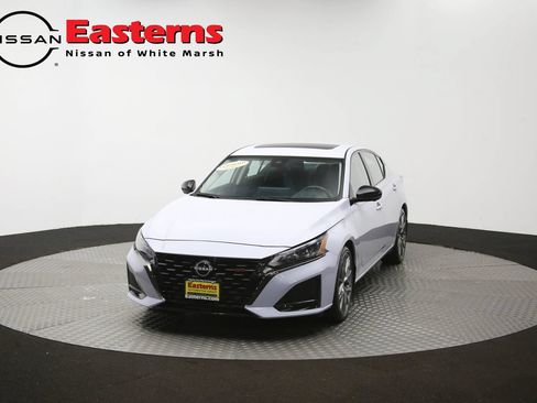 Used 2023 Nissan Altima 2.0 SR FWD image 53
