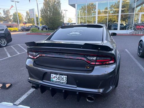 Used 2023 Dodge Charger Scat Pack RWD image 5