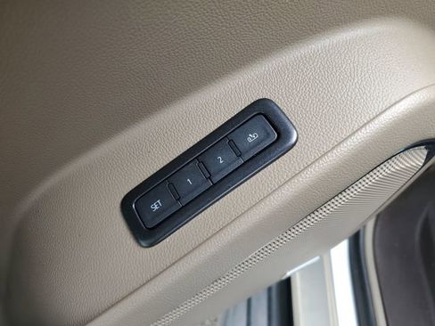 Used 2020 Chevrolet Tahoe LT AWD/4WD image 31