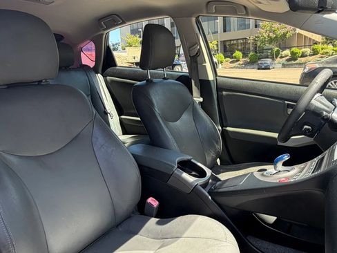 Used 2012 Toyota Prius Three FWD image 17