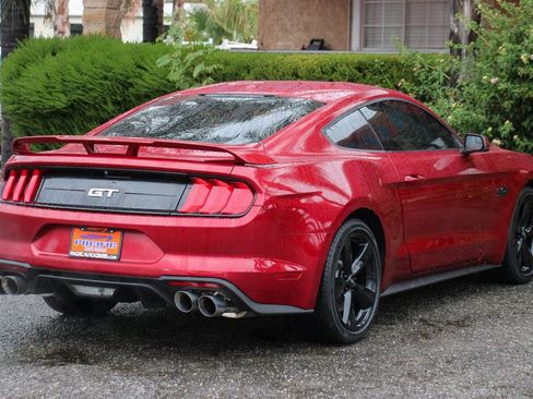 Used 2018 Ford Mustang GT Premium w/ GT Performance Package image 9