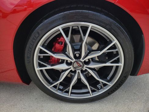 Used 2026 Chevrolet Corvette Stingray Premium Conv w/ Z51 Performance Package RWD image 32