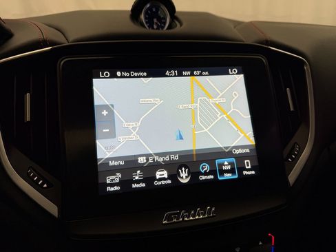 Used 2018 Maserati Ghibli S Q4 AWD/4WD image 21