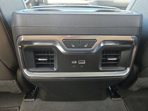 Used 2023 GMC Sierra 1500 SLT w/ SLT Premium Package AWD/4WD image 19