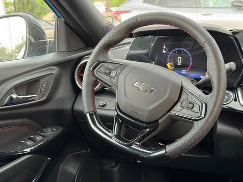 New 2026 Chevrolet Trax RS FWD image 8