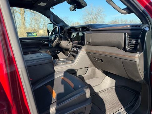 Used 2024 GMC Sierra 2500 AT4 w/ AT4 Premium Plus Package image 34