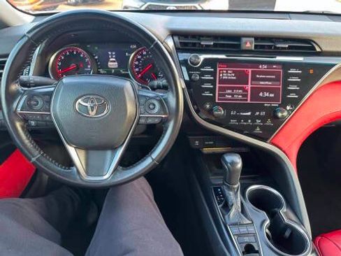 Used 2019 Toyota Camry XSE FWD image 16