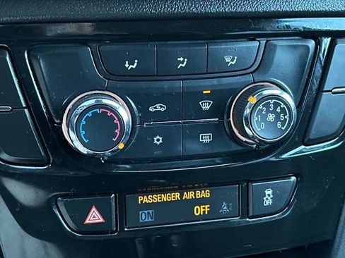 Used 2022 Buick Encore Preferred w/ Safety Package image 15