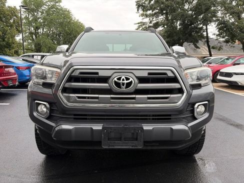 Used 2016 Toyota Tacoma Limited w/ Towing Package AWD/4WD image 2