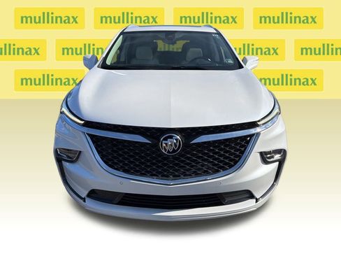 Used 2024 Buick Enclave Avenir w/ Avenir Technology Package image 2