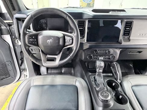 Used 2023 Ford Bronco Outer Banks AWD/4WD image 36