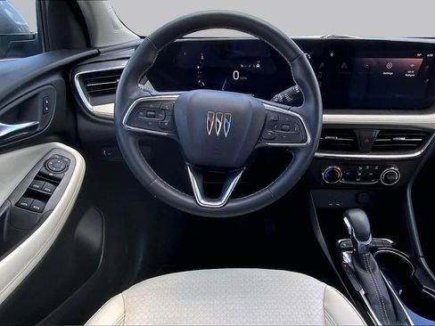 Used 2024 Buick Encore GX Preferred w/ Comfort Package FWD image 6