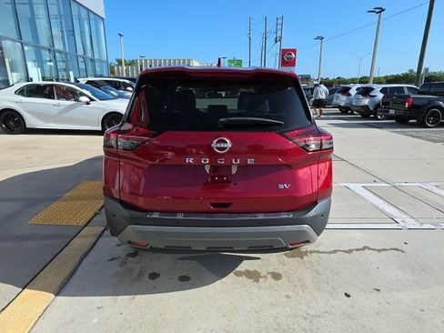 Used 2023 Nissan Rogue SV FWD image 5