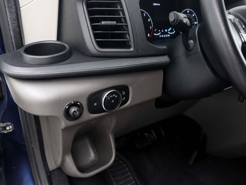 Used 2020 Ford Transit 350 XLT image 19