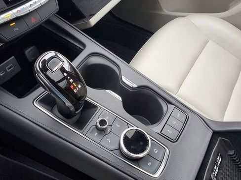 Certified 2023 Cadillac XT4 Luxury image 35