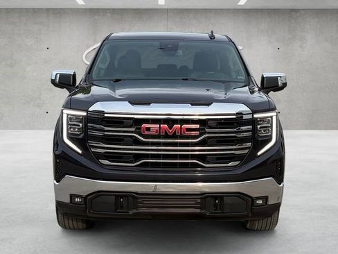 Certified 2025 GMC Sierra 1500 SLT RWD image 22