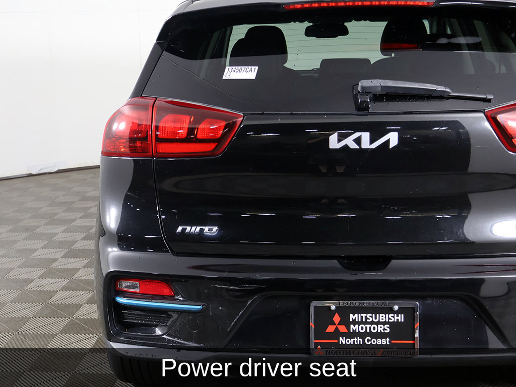 Used 2022 Kia Niro EX w/ Cold Weather Package FWD image 17