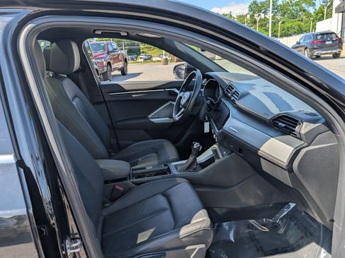 Used 2020 Audi Q3 2.0T Premium AWD/4WD image 11
