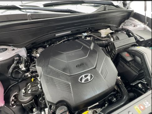 Used 2025 Hyundai Palisade Limited FWD image 18
