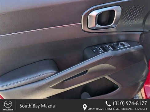 Used 2022 Kia Sorento S image 22