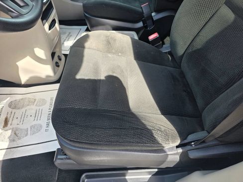 Used 2016 Dodge Grand Caravan SE w/ Quick Order Package 29E SE FWD image 19