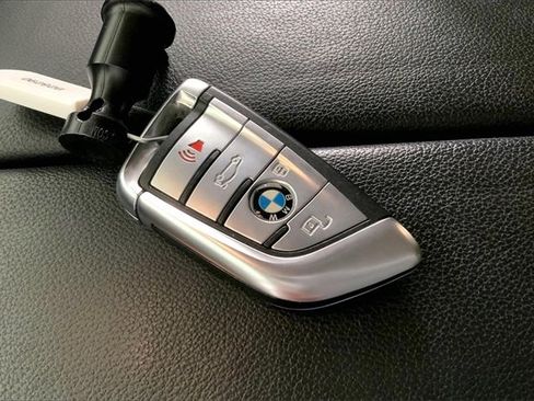 Used 2019 BMW X7 xDrive40i w/ Premium Package image 12