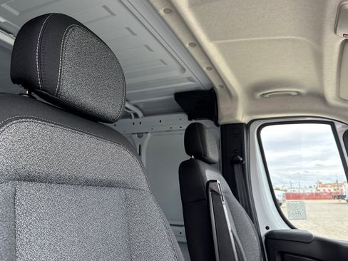 New 2026 RAM ProMaster 1500 w/ Quick Order Package 22G SLT image 15