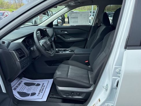 New 2026 Nissan Rogue SV AWD/4WD image 13