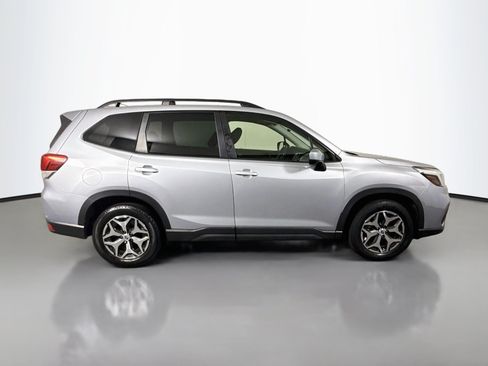 Used 2019 Subaru Forester Premium w/ Popular Package #1 AWD/4WD image 11