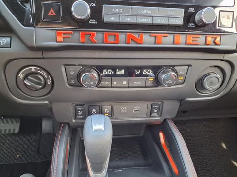 Certified 2025 Nissan Frontier PRO-4X w/ Pro Premium Package AWD/4WD image 15