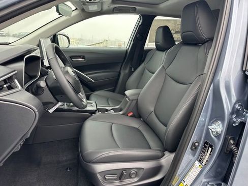 New 2026 Toyota Corolla Cross XLE image 9