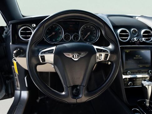 Used 2016 Bentley Flying Spur V8 image 27