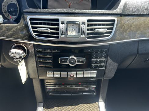 Used 2015 Mercedes-Benz E 350 Sedan image 24