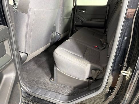 Used 2024 Nissan Frontier SV w/ SV Convenience Package RWD image 20