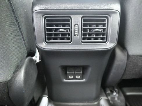 Used 2022 Toyota RAV4 XLE w/ Convenience Package image 34