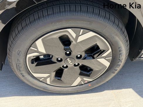 New 2026 Kia Niro Wind FWD image 8